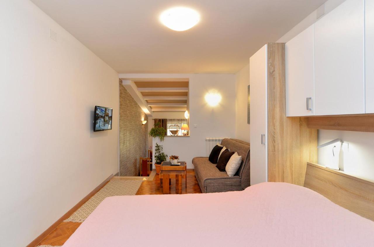 Apartments Voltica 1049 Ровинь Экстерьер фото