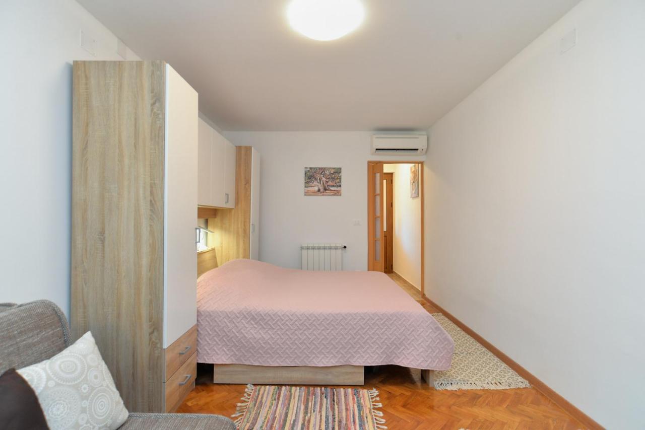 Apartments Voltica 1049 Ровинь Экстерьер фото