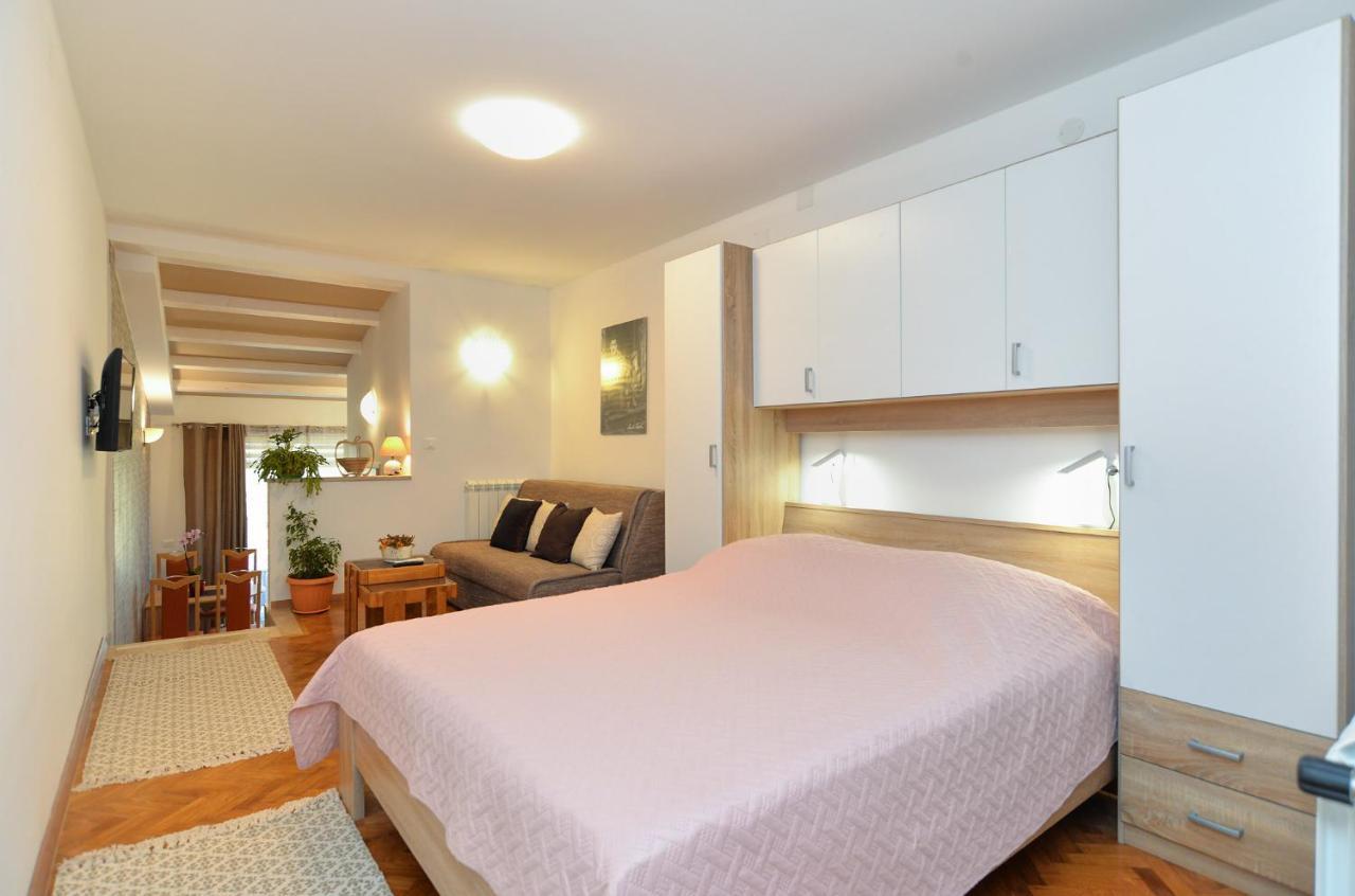 Apartments Voltica 1049 Ровинь Экстерьер фото