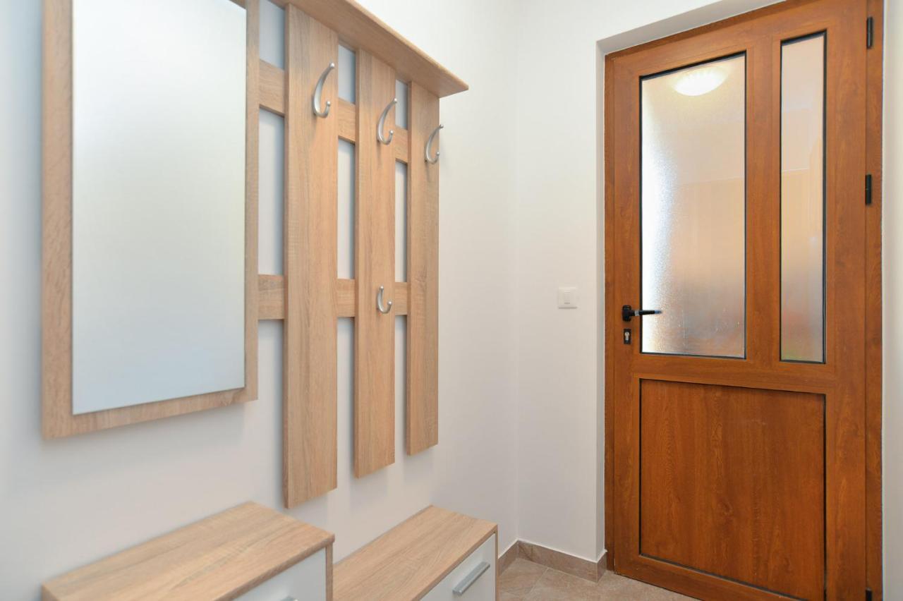 Apartments Voltica 1049 Ровинь Экстерьер фото