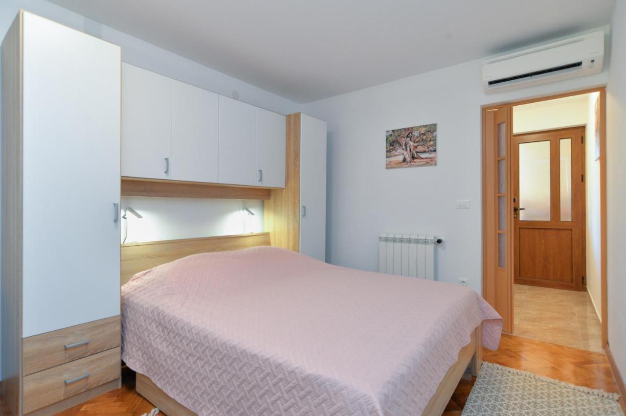 Apartments Voltica 1049 Ровинь Экстерьер фото